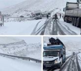 Kar nedeniyle 77 yerleşim yerinin yolu kapandı!