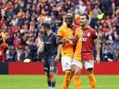 Galatasaray-Samsunspor’u 3-2 mağlup etti