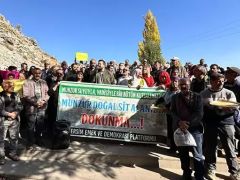 Tunceli’de yöre halkından ‘koruma’ statüsü düşürülen ‘Munzur Gözeleri’ için eylem