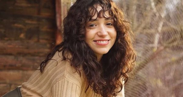Zeynep Bastık ‘En Seksi Türk Kadını’ seçildi!!!