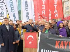 CHP’nin “Demokrasi Nöbeti” sürüyor…