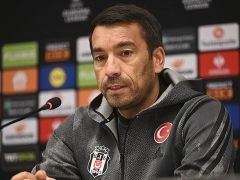 Beşiktaş’ta Giovanni van Bronckhorst dönemi sona erdi!