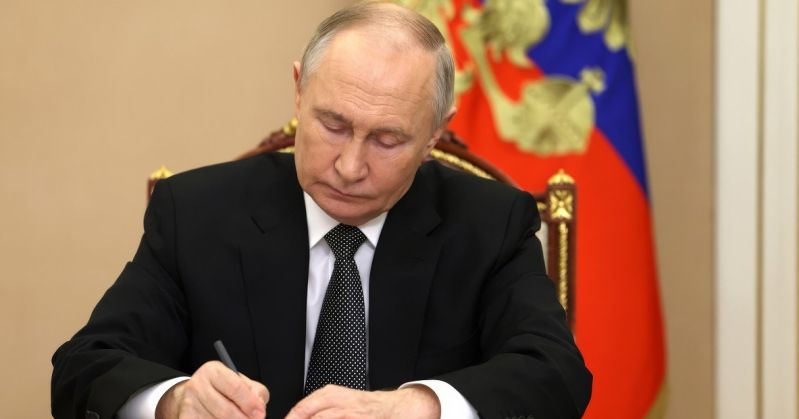 Vladimir Putin, ‘nükleer yanıt’ doktrinini onayladı