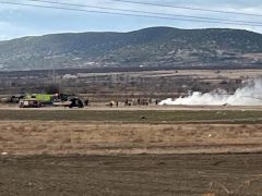 Isparta’da akaryakıt istasyonunun yanına askeri helikopter düştü!