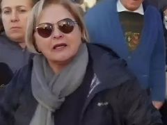 Sokak röportajı veren kadın, ‘cumhurbaşkanına hakaret’ten tutuklandı