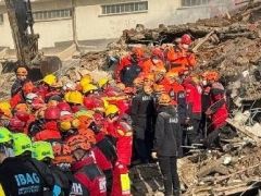 Konya’da çöken binada, 1 kişinin cansız bedenine ulaşıldı!
