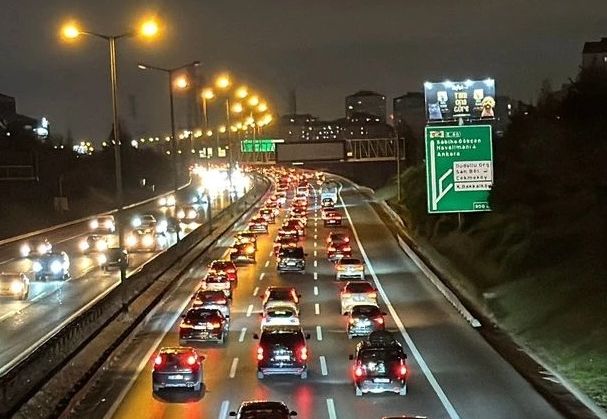 İstanbul çıkışında deprem yoğunluğu…