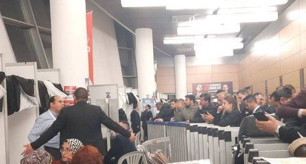 Kurultay’da oylama sona erdi: Sayım başladı!