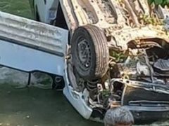 Trabzon’da araç dereye uçtu!