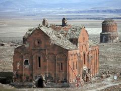 Ani Katedrali cami olarak ziyaretçilere açılacak…