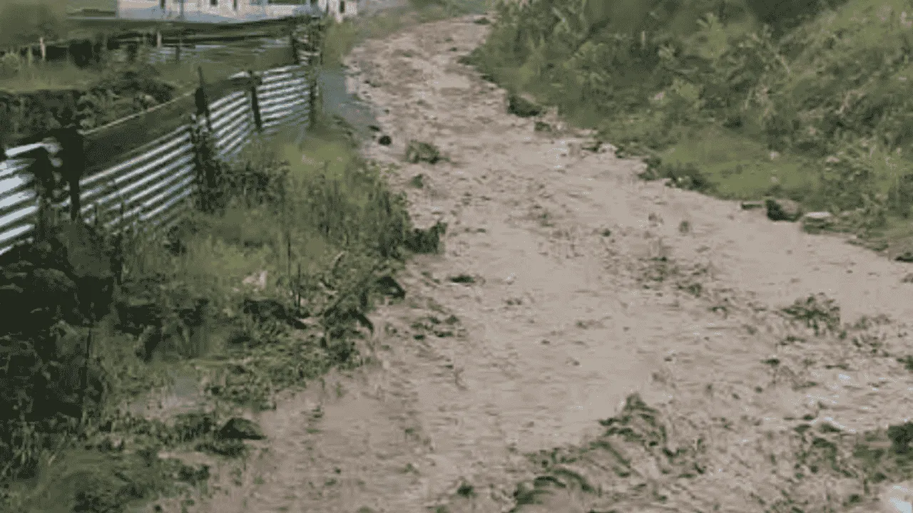 Göle’de bir saatlik yağış felakete yol açtı