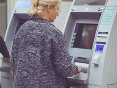 Bankalar emekli maaşına bloke koyabilecek!
