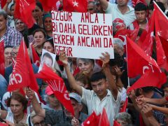 Özgür Özel “KUTUPLAŞMAYA DEĞİL KUCAKLAŞMAYA GELDİK”