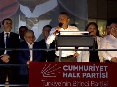 Özgür Özel’den Çerçioğlu’na sert çıkış!“BİR AVUÇ İNSAN KAYBEDECEK, MİLLET KAZANACAK”