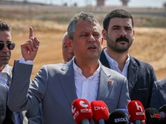 Özgür Özel,Ekrem İmamoğlu’nu ziyaret etti