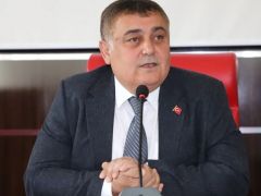 Aksu Belediye Başkanı İsa Yıldırım, CHP’den istifa etti