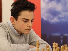 Ediz Gürel, Dünya satranç şampiyonu Gukesh’i yendi