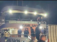 Beşiktaş-Üsküdar yolcu motoru kargo gemisi ile çarpıştı!
