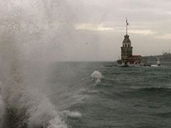 AKOM’dan İstanbul için kuvvetli yağış ve fırtına uyarısı