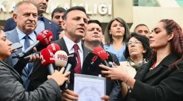 Yeniden CHP İstanbul İl Başkanı seçilen Özgür Çelik mazbatasını aldı!