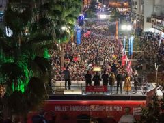 Özgür Özel, Arnavutköy mitinginde!