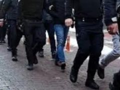 Rus yatırımcıyı dolandıran şahıslardan beş’i tutuklandı