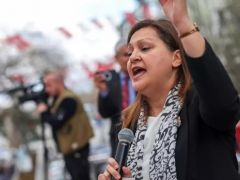 CHP’li Burcu Köksal'”Bulunduğum yerdeyim”,hiçbir yere gitmiyorum
