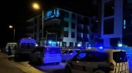 İzmir’de bir aile evlerinde ölü bulundu!