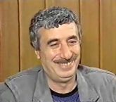 Tiyatro dünyasının efsane ismi Ahmet Gülhan hayatını kaybetti