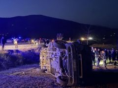 Kahramanmaraş’da işçilerini taşıyan minibüs şarampole devrildi