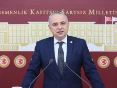 Bakırlıoğlu, “İnsanlar geçinemiyor, umutlarını şans oyunlarına bağlıyor. Bu bir sosyal çürümedir