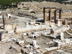 Uşak Blaundos Antik Kenti’nde 2 bin yıllık stadyum gün yüzüne çıkarılıyor