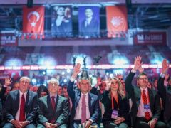 CHP, 39. Olağan Kurultayı, Program yenilendi, parti meclisi büyüdü