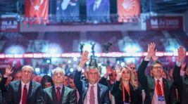 CHP, 39. Olağan Kurultayı, Program yenilendi, parti meclisi büyüdü