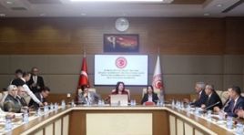 Komisyonda İmralı tartışması, CHP salonu terk etti