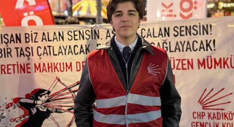 Özgür Özel, Bu ülkenin gençleri de her yerde direnir ama asla teslim olmaz!!!”