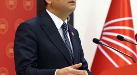 Özel, Türkiye’de fikren ve zikren iktidar ile muhalefetin yer değiştirdiğini belirtti