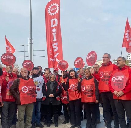 DİSK ‘gelirde adalet’ için Ankara’ya yürüyor