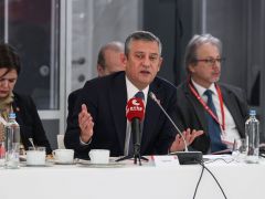 Özgür Özel, “AĞIR BİR SALDIRI ALTINDAYIZ”