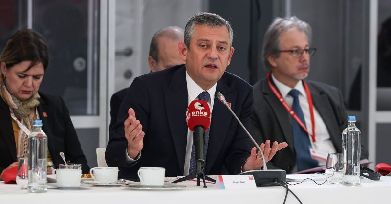 Özgür Özel, “AĞIR BİR SALDIRI ALTINDAYIZ”