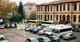 İstanbul’da 19 devlet okulunun bahçesi, ders saatleri dışında ücretli otopark