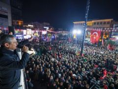 Özgür Özel,mücadeleyi büyüttükçe biz kazanacağız, kötülük kaybedecek.