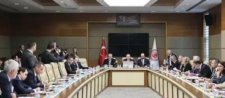 Belediye şirketlerine Cumhurbaşkanı onayı şartı…