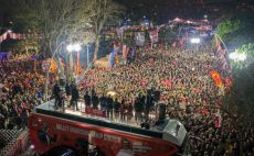 Özgür Özel“MİLLETİN EKMEĞİYLE OYNAYANLAR, BUNUN HESABINI SANDIKTA VERECEKLER”