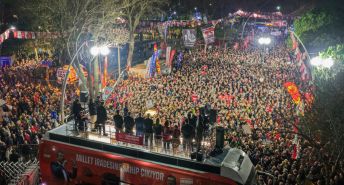 Özgür Özel“MİLLETİN EKMEĞİYLE OYNAYANLAR, BUNUN HESABINI SANDIKTA VERECEKLER”