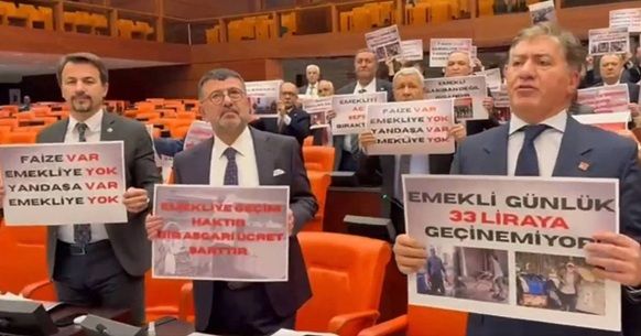CHP’den TBMM Genel Kurulu’nda emekli aylığı eylemi!