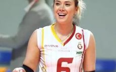 Eski voleybolcu Derya Çayırgan gözaltına alındı!