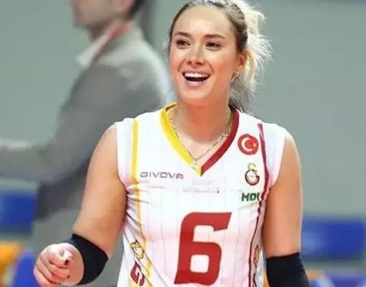 Eski voleybolcu Derya Çayırgan gözaltına alındı!