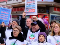 Eskişehir’de emekliler alanlardan haykırdı