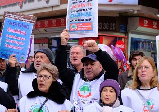 Eskişehir’de emekliler alanlardan haykırdı